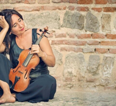 La dama col violino: un ritratto di Sonig Tchakerian
