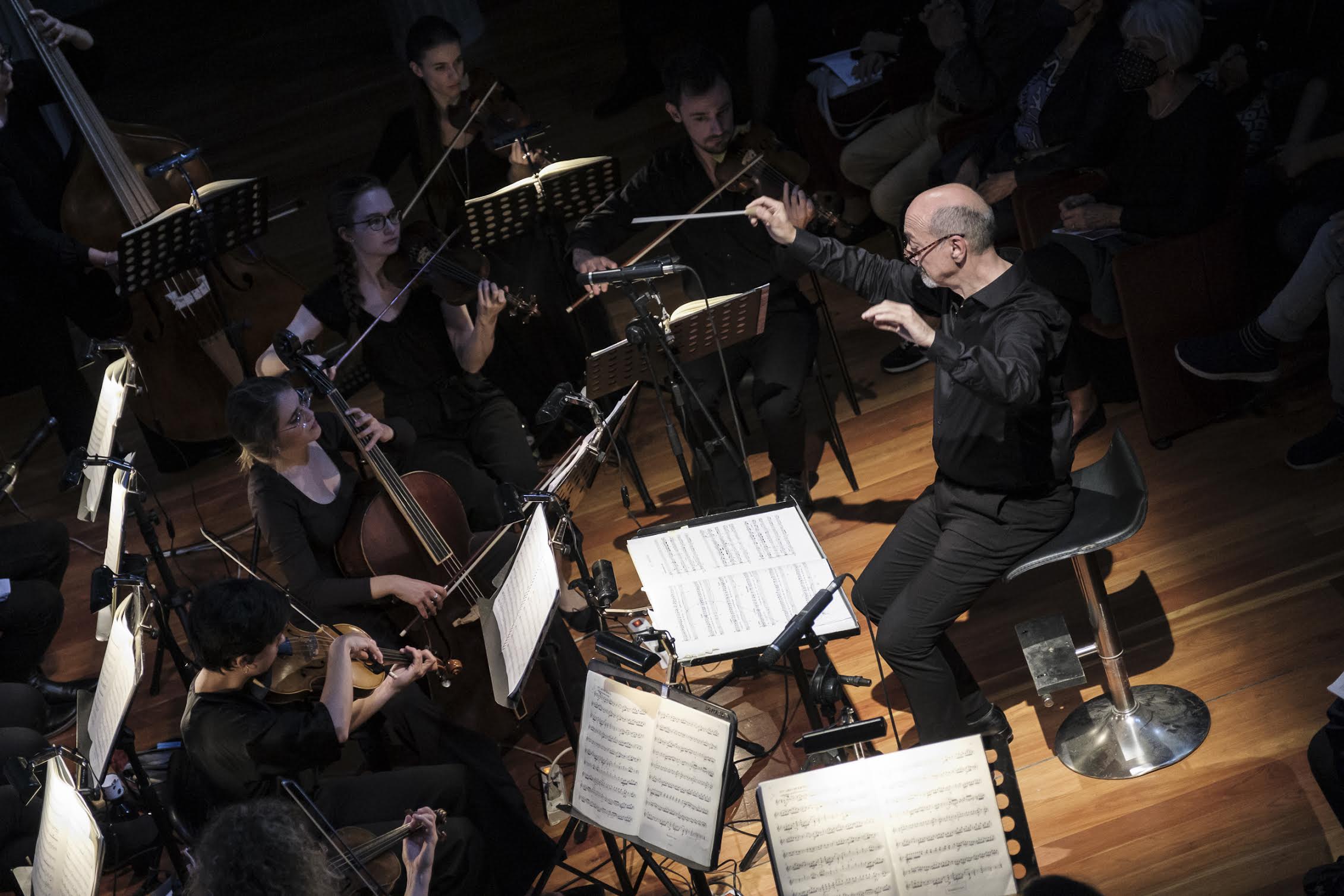 Alessandro De Marchi dirige la Theresia Orchestra